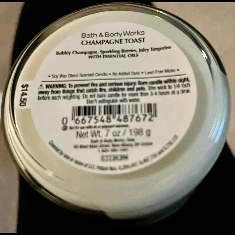 🍒🆕🍒 Bath and Body Works Champagne Toast 7 Ounce Candle